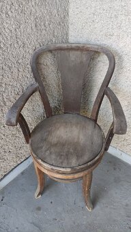 Starý nábytek - 3