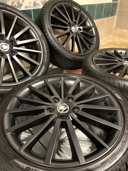 Alu kola Škoda R18 5X112 ZÁNOVNÍ ZIMNÍ PNEU 225/40 R18 TURIN - 3