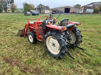 JAPONSKÝ MALOTRAKTOR YANMAR F235D+ČELNÍ NAKLADAČ - 3