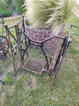 Nohy od siciho stroje - podnozi - 3