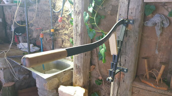 Prodám ruční Štípač třísek RNST 1 nástěnný, - 3