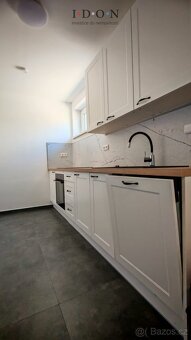 Komerční prostor v Bystřici. Novostavba o celkové ploše 53.9 - 3