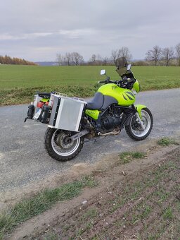 Triumph Tiger 955i - 3