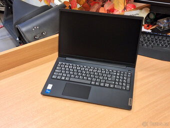 Lenovo V15 G4 IRU - i5 8x4.60GHz, 8GB RAM, 512GB M2 - 3