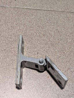 závěs dveří Audi A6 C4 1994-1997 OEM 4A0831401 - 3