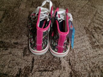 Prodám nové kotníkové tenisky - 3