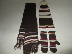 Pláštěnka, čepice, bačkory - 3