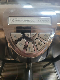 Profesionální pákový kávovar Nuova Simonelli Musica - 3