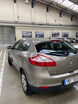 Renault Mégane III hatchback 1.5 dCi, 2010, automat – 140000 - 3