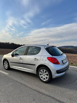Peugeot 207 - 3