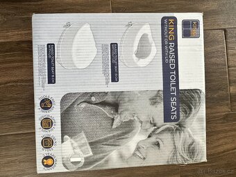 Zvýšené WC sedátko s víkem – 15 cm, téměř nové - 3