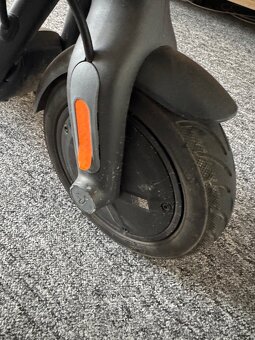Segway Ninebot kickscooter f25e - 3