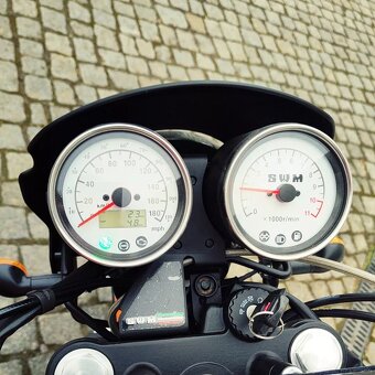 SWM - SIX6 500 Traveler - PŘEDVÁDĚCÍ MOTOCYKL - 3