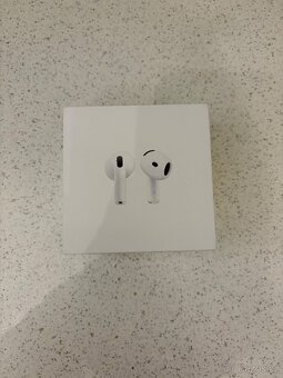Apple AirPods 4 - 3