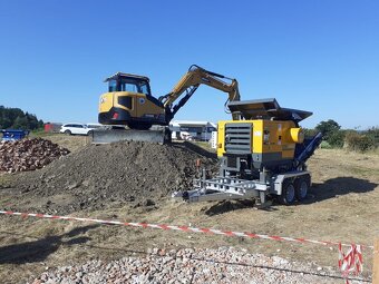 Pronájem mobilního drtiče RUBBLECRUSHER RC 150 V - 3