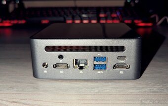 Prodám Mini PC - 16GB RAM, 256GB SSD, AMD Ryzen 5 - 3