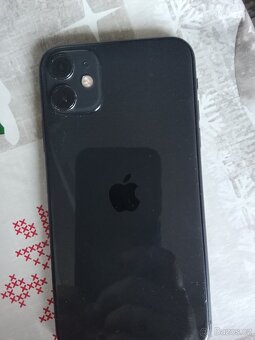 Prodám iPhone 11 64 g - 3