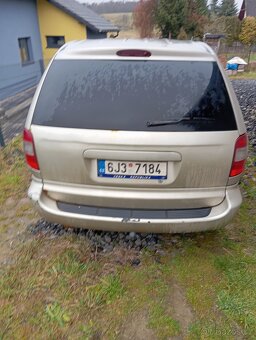 Chrysler grand Voyager 2005 - 3