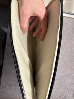 Case Logic Ibira 13,3" pouzdro - 3