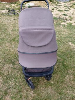 Inglesina Aptica XT - 3