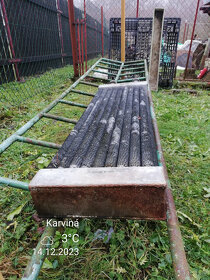 PRODÁM  RETRO  RADIÁTOR - 3