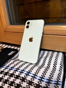 iPhone 12 - 3