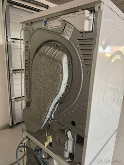 Sušička Bosch SelfCleaning Condenser - serie 6 8kg A++ - 3