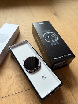 Samsung Galaxy Watch Ultra stříbrný titan - 3