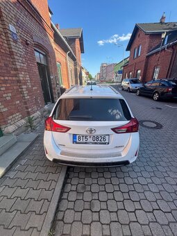 Toyota Auris 1,6 combi, 2014 - 3