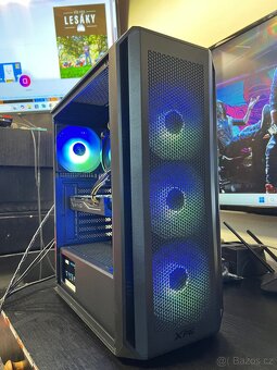 Herní ryzen 5 až 32GB DDR 4, m2 SSD 512GB, RX 470 4GB Win 11 - 3