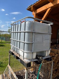 nádoba na vodu 600 lt - IBC kontejner - 3