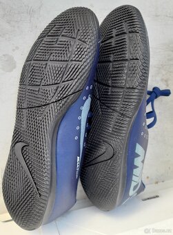 Nike NOVÉ - 3