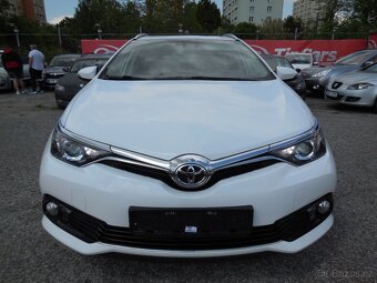 Prodám Toyotu Auris 1.4 D-4D RV-04/2018 Naj-102tis km - 3