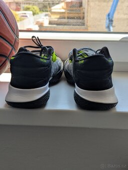 Nike Kyrie Flytrap 5 - Basketbalové boty vel. 42 - 3