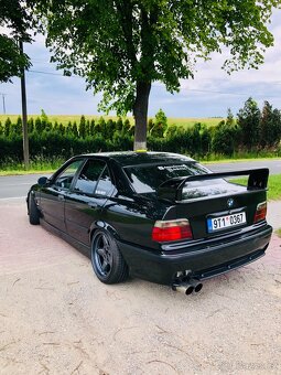 gt křídlo včetně kufru e36 sedan - 3