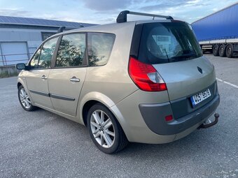 Renault Grand Scenic 1.5 dCi 78kW, 7 míst – pojízdný - 3