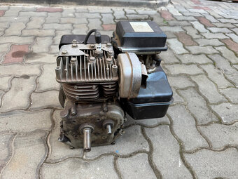 Motor Briggs & Stratton - 3