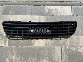 Maska Audi TT 8N - 3