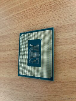 Prodám procesor i5-12400F 3.7GHz + značkový chladič Be quiet - 3