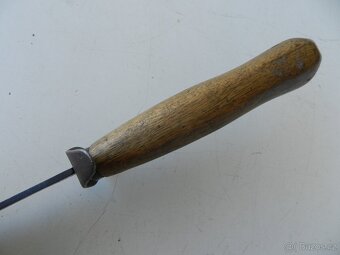 NŮŽ ZIK r. 1943 - SSSR - 3