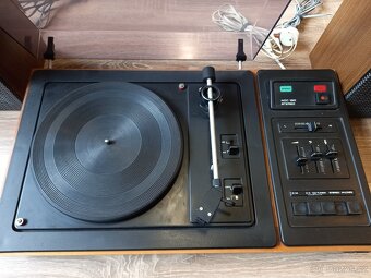 Gramofon Tesla NCZ 150 - 3