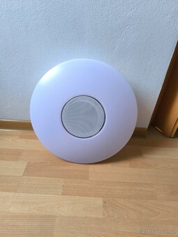 LED svítidlo s Bluetooth® reproduktorem - 3