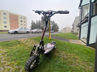 Elektrická koloběžka Nitro XE1000 - 3