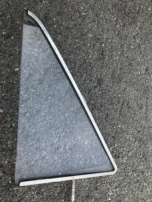 Větrací chromové okénko - 3