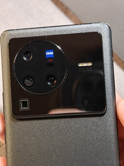 Vivo x80 pro - 3