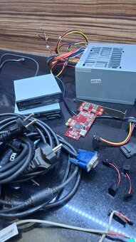 Pc mix dílu, redukce,zdroj,konektory,kabely - 3