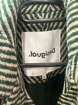 Vlněny kabát Desigual - 3
