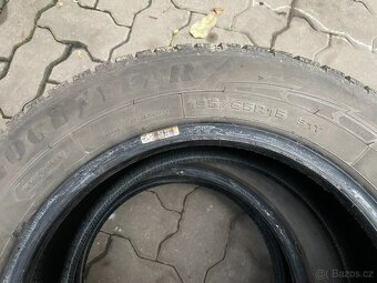 Zimní Goodyear UltraGrip 195/65R15 - 3