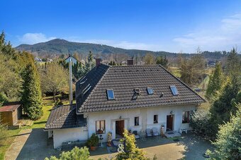 Rodinný dům s apartmánem, bazénem a naprostým soukromím – Ja - 3