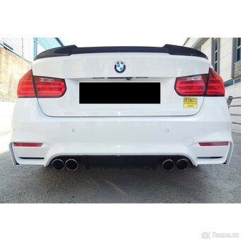 Zadní spoiler na kufr pro BMW F30 M4 Style - Černý Lesk - 3